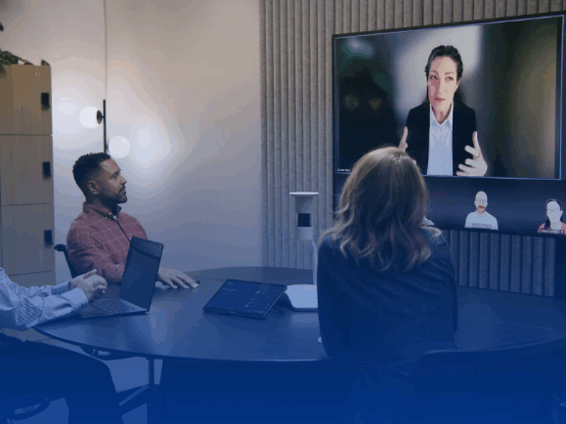 ESPAÇOS INTELIGENTES: COMO AS TEAMS ROOMS ESTÃO REDEFININDO O TRABALHO EM EQUIPE